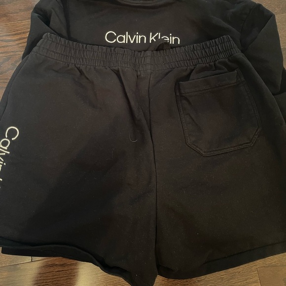 Calvin Klein Hoodie & Shorts Set - Picture 3 of 6